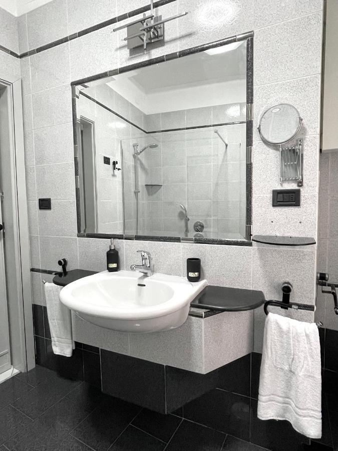 Madras Apartment San Giorgio a Cremano Esterno foto